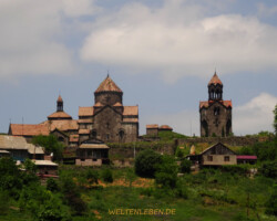 Das Kloster Haghpat. Ein beliebtes Reiseziel, aber die Anzahl der Touristen bei unserem Besuch angenehm überschaubar.