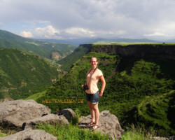 Die großartige Natur der Debedschlucht macht einfach Laune!