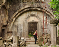 Ziel einer herrlichen Wanderung durch die Debed-Schlucht: Die Klosterruine Kobayr.