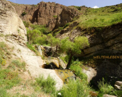 Auch ein Prachtstück seiner Art: Der dreistufige Karaglukh-Wasserfall.